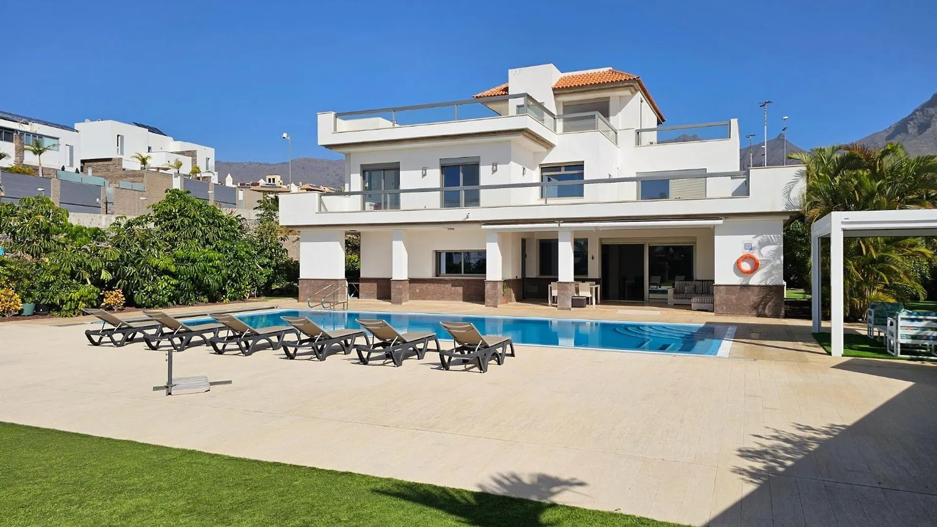 Karat Villa Oasis Del Duque Costa Adeje